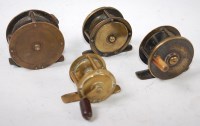 Lot 621 - An S. Allcocks & Son 2 1/4" brass centre pin...