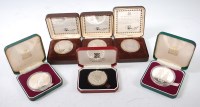 Lot 514 - Three E.R. II 1977 Silver Jubilee...