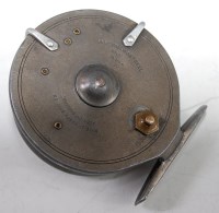 Lot 608 - A Hardy Triumph 3 1/3" alloy centre pin...