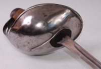 Lot 401 - A British 1908 pattern Cavalry sword, the 89cm...