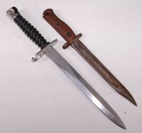 Lot 403 - A British SLR L1A3 bayonet, having a 20cm...