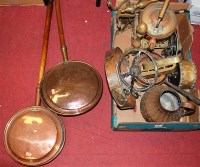 Lot 142 - A collection of miscellaneous metalware, to...