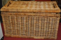 Lot 1082 - A pair of graduated wicker hamper type boxes