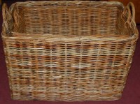 Lot 1400 - Two graduated wicker twin handled carrying...