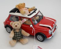 Lot 1521 - A Steiff Mini Cooper set, No.656132, limited...
