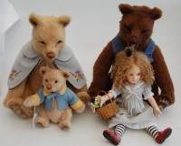 Lot 1555 - An R. John Wright Dolls Inc of Vermont...