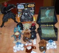 Lot 1579 - A collection of Star Wars related action...
