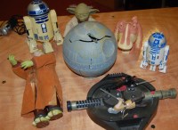 Lot 1580 - Two boxes of mixed loose and boxed Star Wars...