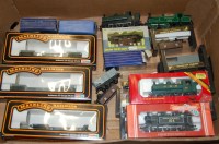 Lot 1632 - A tray of mixed Mainline, Hornby and Wrenn...