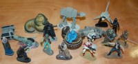 Lot 1658 - A collection of various resin Star Wars mail...