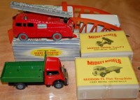 Lot 1674 - A collection of mixed diecast, tinplate and...