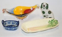 Lot 29 - A small collection of miscellaneous items to...