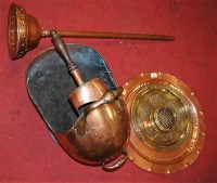 Lot 136 - A small collection of miscellaneous metalware,...