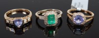 Lot 350 - A modern 9ct gold, tanzanite and diamond point...