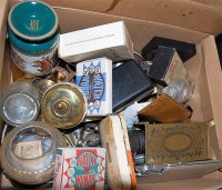 Lot 533 - A box of miscellaneous items to include;...