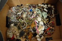 Lot 433 - A large collection of assorted costume...