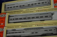 Lot 598 - A collection of 00 and H0 gauge model railway,...