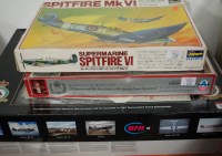 Lot 600 - A collection of mixed scale plastic kits, to...