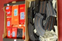 Lot 647 - Three boxes of mixed 00 scale and Triang Minic...
