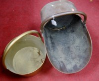 Lot 109 - An early 20th century copper coal scuttle;...