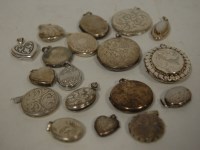 Lot 292 - A collection of assorted early 20th century...