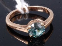 Lot 365 - A 9ct gold and blue topaz set dress ring, size K