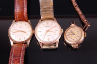 Lot 397 - A mid-20th century gents 9ct gold cased...