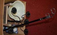 Lot 401 - A box of miscellaneous items to include;...