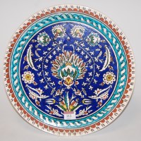 Lot 112 - A modern Turkish Kutahya porcelain plate,...