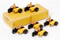 Lot 1958 - Dinky Toys, No 270 trade box, for 6 AA...