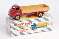 Lot 2082 - Dinky Toys, 922 Big Bedford Lorry, maroon cab...