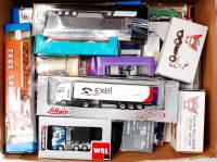 Lot 2559 - 40 various mainly 1/87th/HO scale diecast and...