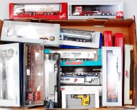 Lot 2561 - 20 various 1/76th and 1/87th scale boxed...