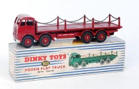 Lot 1940 - Dinky Toys, 905, Foden flat truck with chains,...