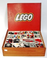 Lot 3210 - Lego, 1973 Super Set 90-1 in original wooden...