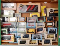 Lot 2524 - 50 assorted boxed 1/76th and N gauge diecast...