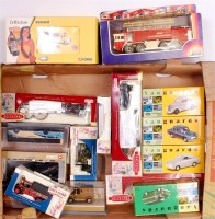 Lot 2739 - 23 mixed boxed modern issue diecast by Corgi,...