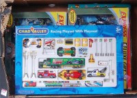 Lot 2648 - Five modern gift sets (3 military) (M,BF)