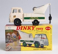 Lot 1958 - Dinky, 434 Bedford TK crash truck 'TOP RANK'...