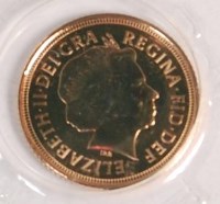 Lot 126 - Great Britain, 2001 gold half sovereign, Queen...
