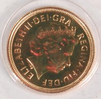 Lot 142 - Great Britain, 2005 gold half sovereign, Queen...