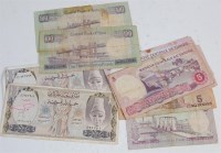 Lot 251 - Mixed lot of Syrian and Tunisian banknotes, to...