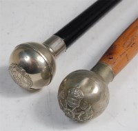 Lot 306 - A Royal Green Jackets swagger stick having a...