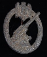 Lot 370 - A German Anti-Aircraft Flak badge.
