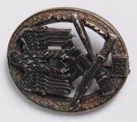 Lot 394 - A German Gerneral Assault "50" badge.