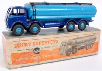 Lot 1922 - Dinky Toys, 504, Foden 14 ton tanker, 1st type...