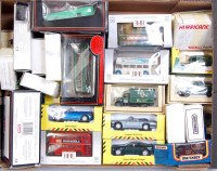 Lot 2564 - Approximately 100 assorted modern issue...