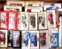 Lot 2586 - 100 boxed Lledo Days Gone diecast vehicles,...