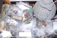 Lot 3271 - Mixed lot of various loose Star Wars Figures,...