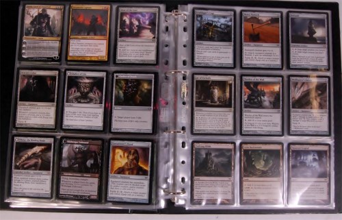 Lot 3170 - Magic the Gathering and World of Warcraft...